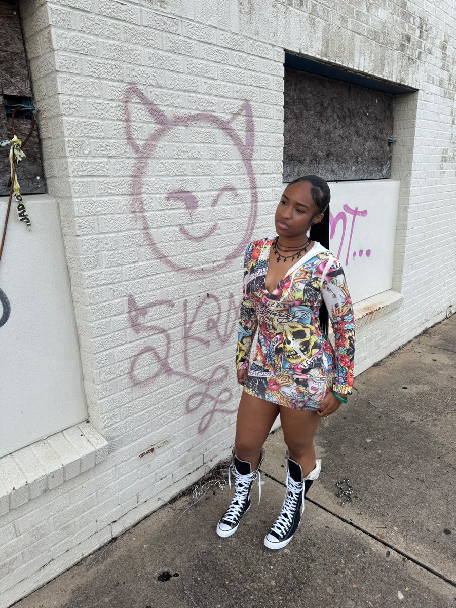 Kxzenoo's tweet image. ed hardy mami 💋