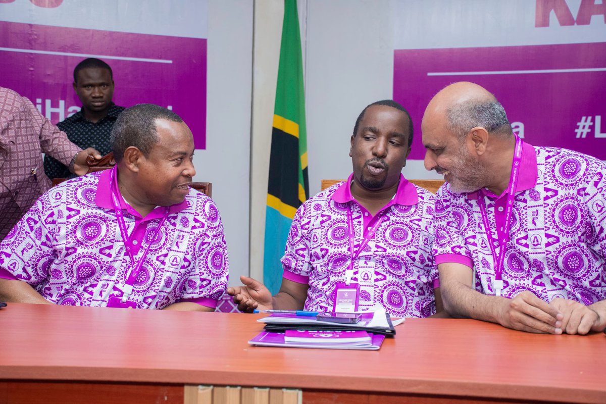 ACTWazalendo (@actwazalendo) on Twitter photo <a href="/ayo_shangwe/">shangwe Ayo</a> <a href="/NgomeyaWanawake/">Ngome ya Wanawake</a> <a href="/JaneRithe/">Janeth Rithe</a> <a href="/NgomeyaVijana/">Ngome ya vijana_Official</a> <a href="/abdulnondo2/">Abdul Nondo 🇹🇿</a> <a href="/omarshaaban80/">Omar Said Shaaban</a> <a href="/joran_bashange/">Joran Bashange</a> <a href="/Mbaralagande/">Maharagande Mbarala</a> Mwenyekiti wa Chama Taifa, <a href="/othmasoud/">Othman Masoud Othman</a>, Makamu Mwenyekiti Zanzibar, <a href="/IsmailJussa/">Ismail Jussa</a> na Katibu Mkuu <a href="/AdoShaibu/">Ado Shaibu</a>; wakiteta jambo katika Kikao cha Kamati Kuu ya <a href="/ACTwazalendo/">ACTWazalendo</a>.
Oktoba #LindaKura
#MuhuniHasusiwi <a href="/ayo_shangwe/">shangwe Ayo</a> <a href="/NgomeyaWanawake/">Ngome ya Wanawake</a> <a href="/JaneRithe/">Janeth Rithe</a> <a href="/NgomeyaVijana/">Ngome ya vijana_Official</a> <a href="/abdulnondo2/">Abdul Nondo 🇹🇿</a> <a href="/omarshaaban80/">Omar Said Shaaban</a> <a href="/joran_bashange/">Joran Bashange</a> <a href="/Mbaralagande/">Maharagande Mbarala</a> Mwenyekiti wa Chama Taifa, <a href="/othmasoud/">Othman Masoud Othman</a>, Makamu Mwenyekiti Zanzibar, <a href="/IsmailJussa/">Ismail Jussa</a> na Katibu Mkuu <a href="/AdoShaibu/">Ado Shaibu</a>; wakiteta jambo katika Kikao cha Kamati Kuu ya <a href="/ACTwazalendo/">ACTWazalendo</a>.
Oktoba #LindaKura
#MuhuniHasusiwi