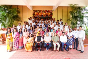 Shri Suresh Pujari, Hon'ble Minister of Revenue and Disaster Management, interacted with Officer Trainees of OAS at Gopabandhu Academy of Administration on 05 August 2025. He inspired OTs on responsive governance and ethical public service.
#odisha #CivilService