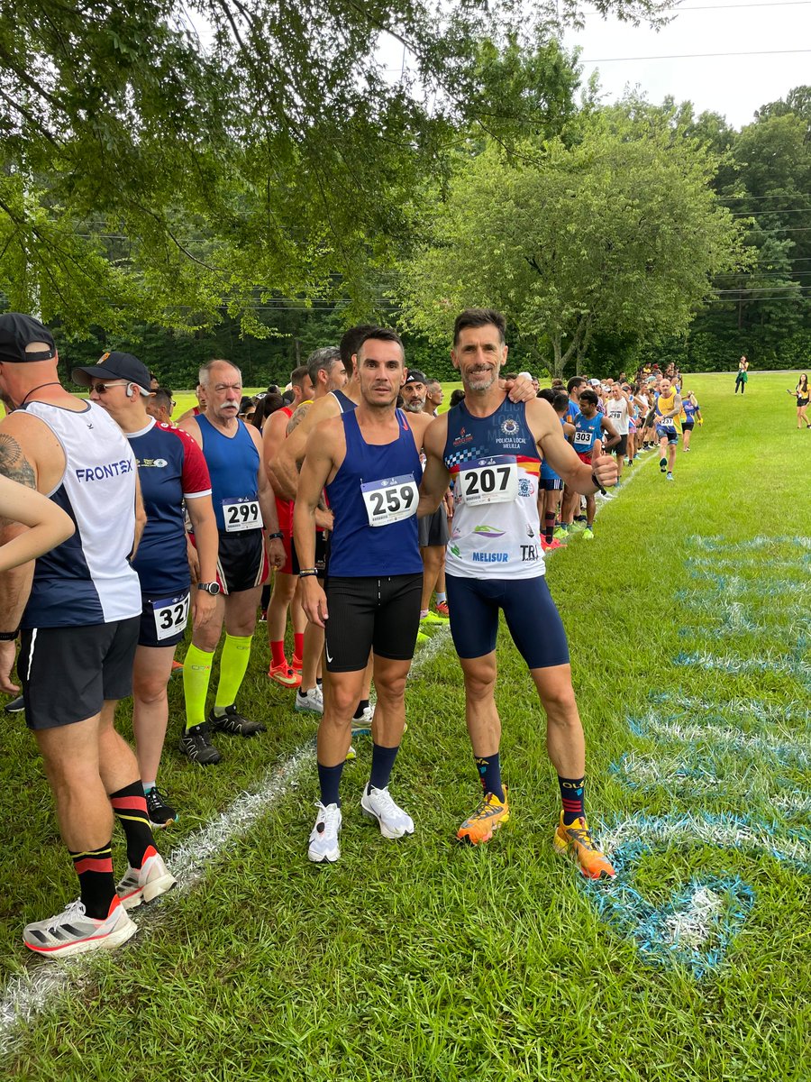 👮<a href="/policia_localML/">Policia Local de Melilla</a>
Luismi Ruiz y Edu Calderay compañeros y atletas melillenses lo bordan en el World Police &amp; Fire Games 2025 en Birmingham EEUU.

Campeón del Mundo en Triatlón, Media Maratón, 10.000 m. , 5 km Cross y 1.500 en pista

Once medallas entre los dos:
-5 🥇
-3 🥈
-3 🥉