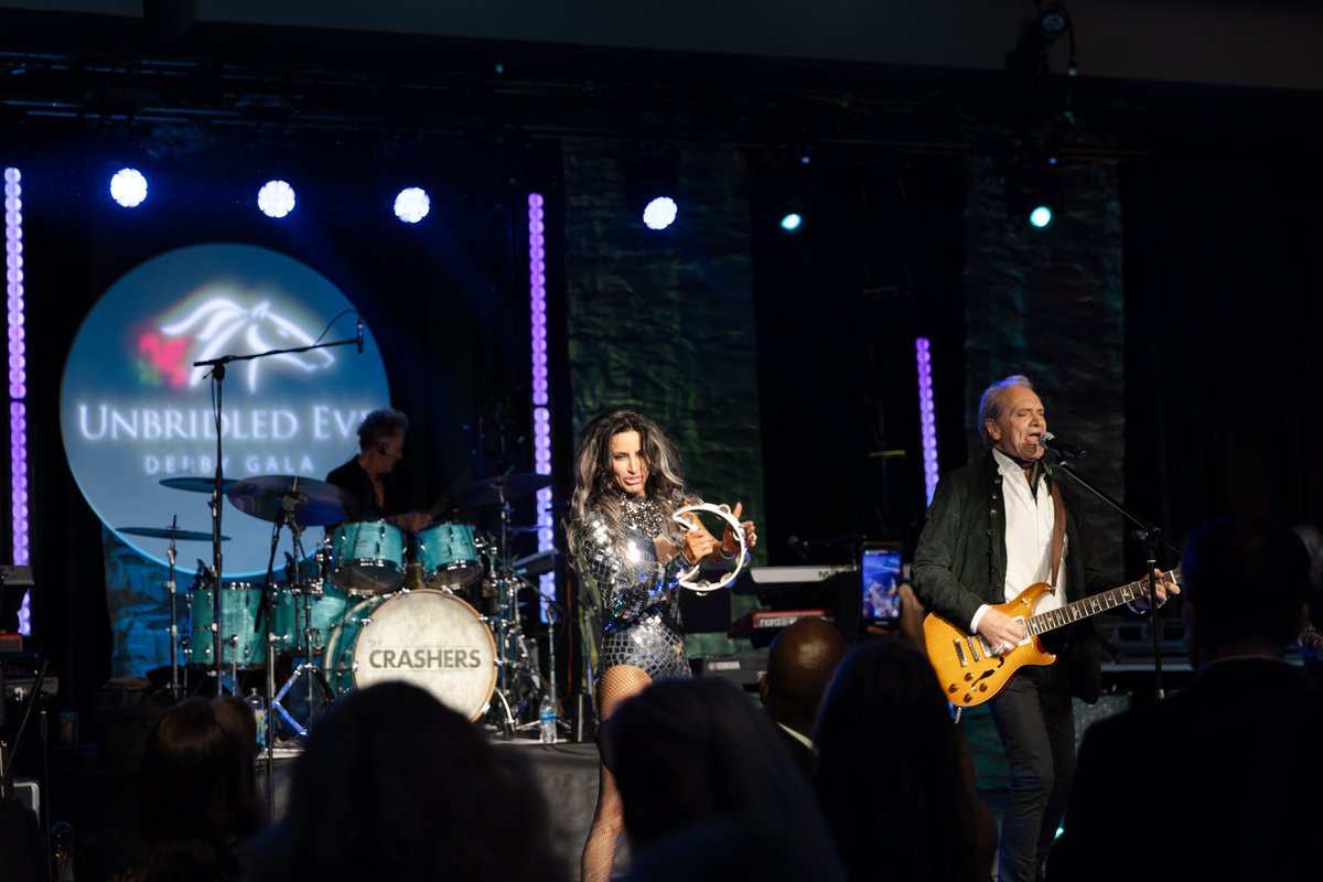 Unbridled_Eve's tweet image. One night. One stage. One unforgettable performance by Jack Hues of Wang Chung at Unbridled Eve.

#UE25 #UnbridledEve #JackHues #WangChung #LiveMusic