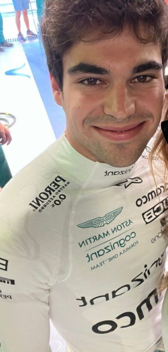 i just love how his eyes sparkle ✨