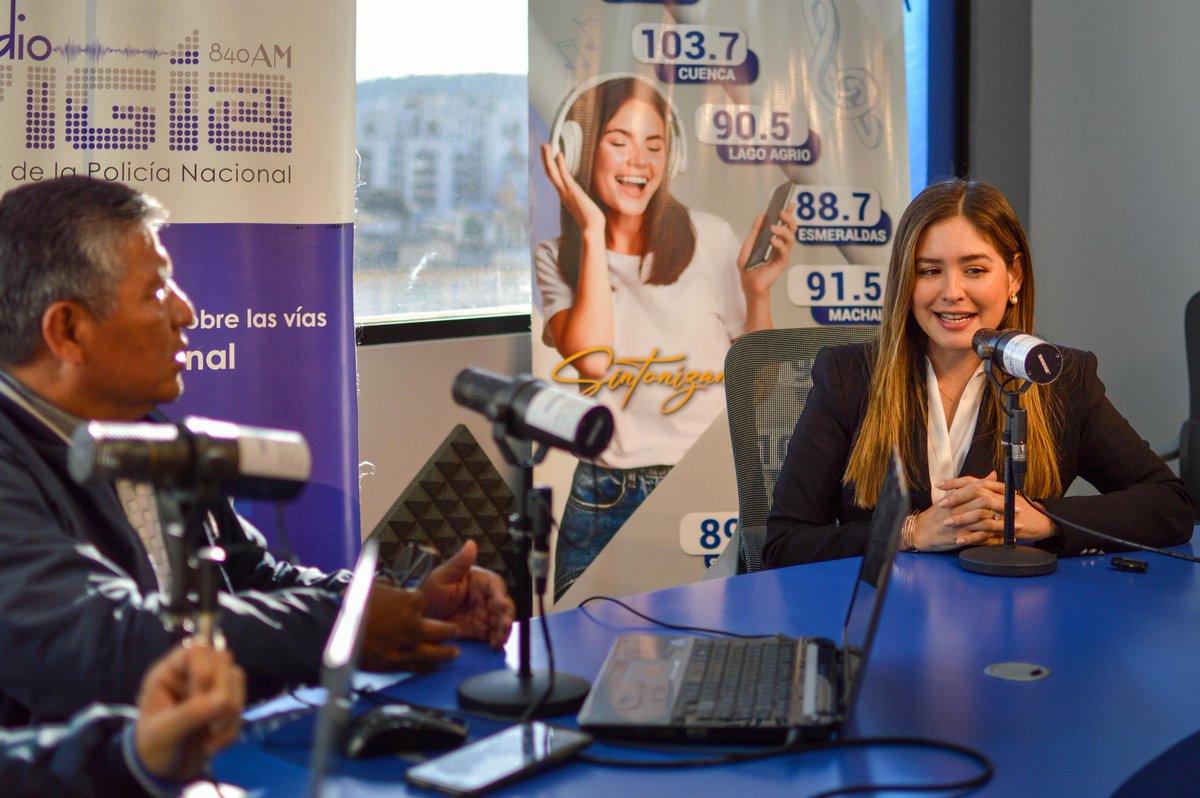 IEPS_Ec's tweet image. 📻 En @radio_vigia, la directora general @Ariannaburgosca explicó que el proyecto #PROFECPIAM impulsa subproyectos territoriales productivos, comerciales, artesanales o turísticos, gestionados colectivamente por pueblos y nacionalidades indígenas, afro y montubios. 🙌

#SomosEPS