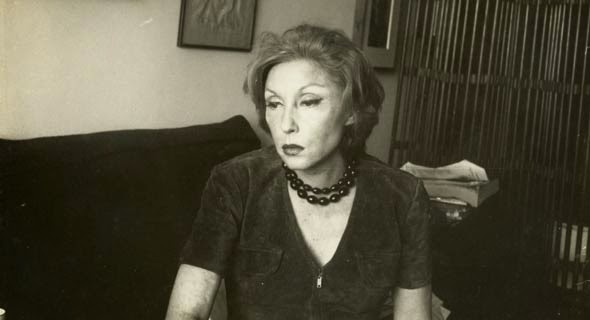 jornalnota's tweet image. "Ele precisava dela com fome para não esquecer que eram feitos da mesma carne."

Clarice Lispector 
Felicidade clandestina