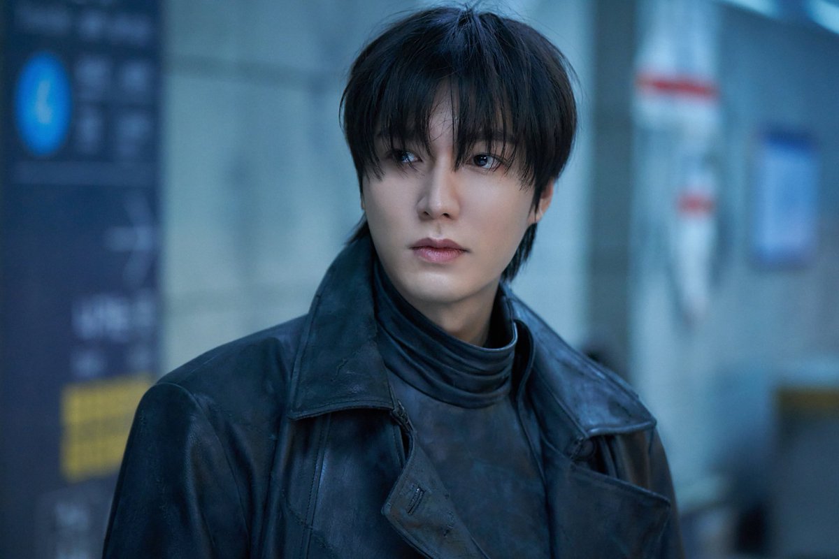 webtoonofficial's tweet photo. More than just a story. 

#OmniscientReader is now in theaters. Or read from the beginning on #WEBTOON ➡️ https://t.co/cEmvb8Er6c https://t.co/OCpamy7F9S