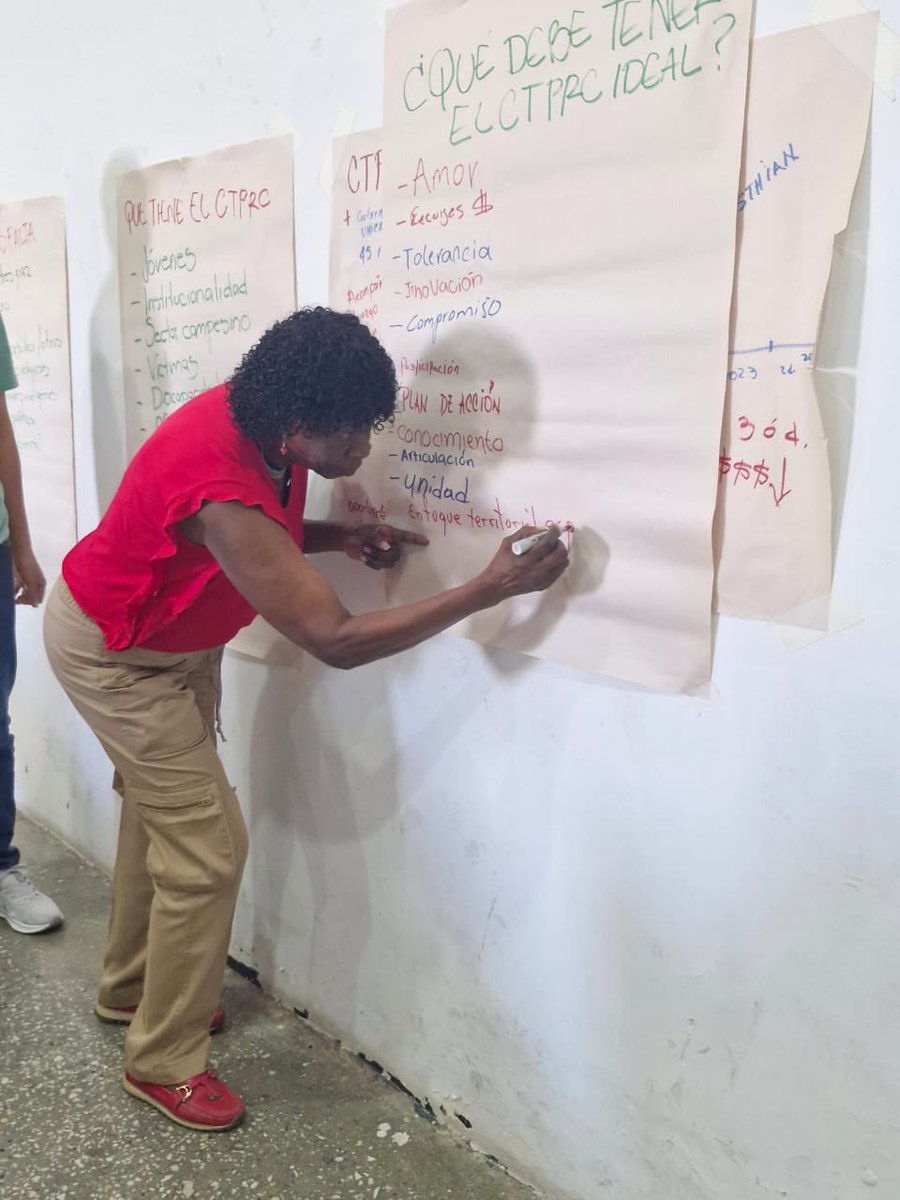 MAPPOEA's tweet photo. ¡Miranda construye y reimpulsa su Consejo de Paz! 🕊️
Acompañamos la reactivación del Consejo Territorial de Paz, Reconciliación y Convivencia de Miranda #Cauca, junto a mujeres, jóvenes, población afrodescendiente y campesina, comunidad diversa, víctimas del conflicto armado e institucionalidad local.
📃🔎En el espacio se realizó un diagnóstico participativo, se identificaron retos normativos y acordamos pasos para fortalecer esta instancia: 
✅ Actualizar su reglamento
✅ Elegir representación de la sociedad civil ✅ Construir un plan de acción 2025 con enfoque descentralizado.
#SembrandoPazMAPPOEA