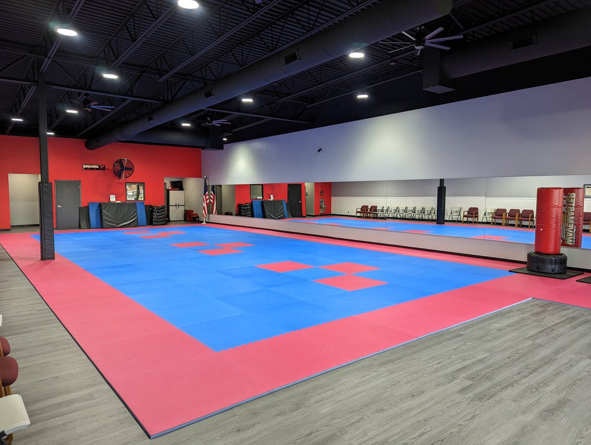 brian_cre's tweet photo. **Tenant Tuesday Spotlight: Evansville Chunjido Academy**  
2005 N Green River Rd, Evansville Chunjido Academy offers a top-notch martial arts training space with a spacious dojo and padded flooring. Perfect for fostering discipline and fitness! 🥋💪 #TenantTuesday #Cre https://t.co/n811CrOqpe