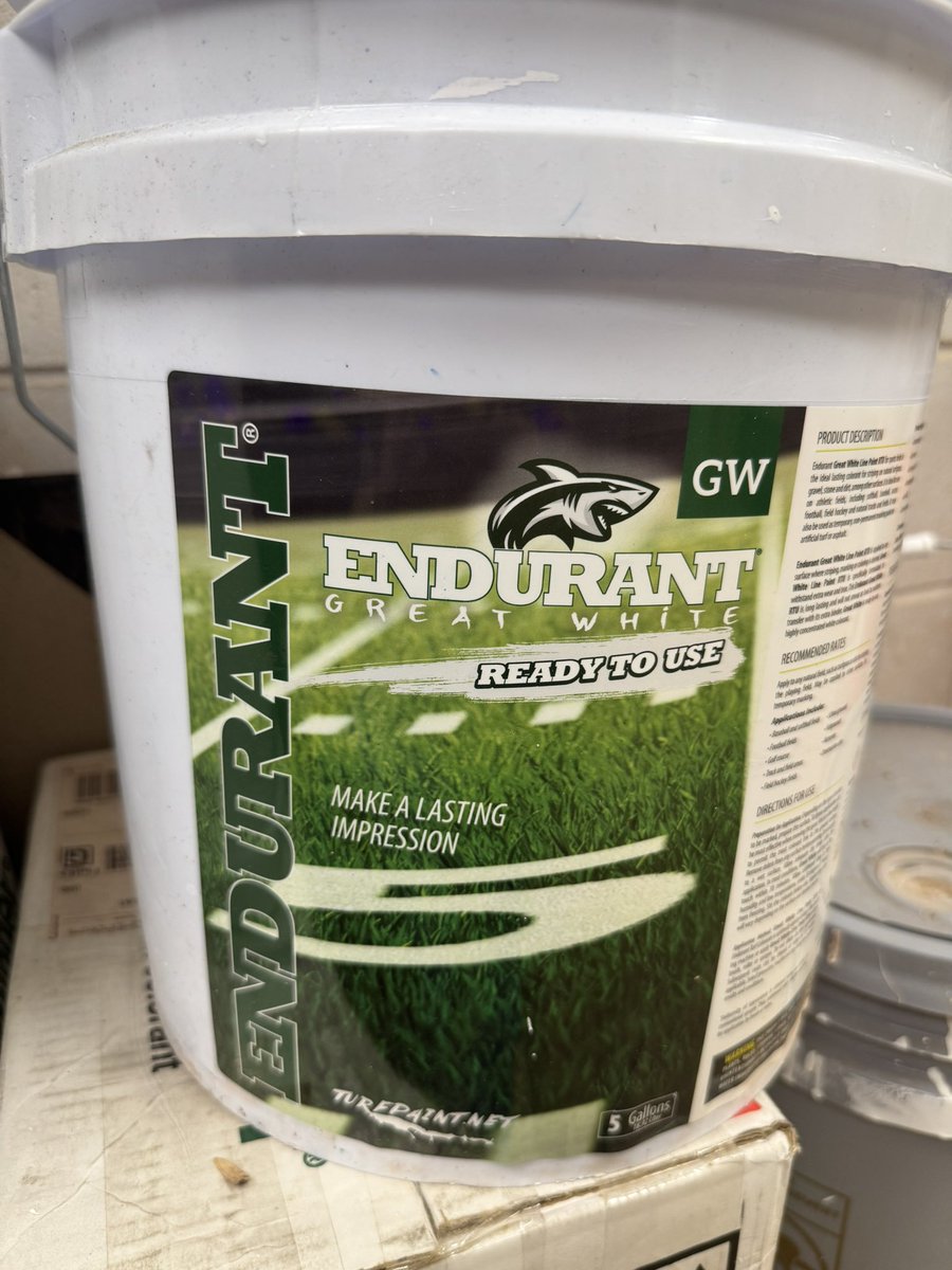 NorfolkTidesGC's tweet image. Recently made the switch to Endurant for my lines and logos and couldn’t be happier with how it’s performed. Stays bright white for the entire homestand so I’m not repainting after a couple days. @genesis_dist @geoponics great product!