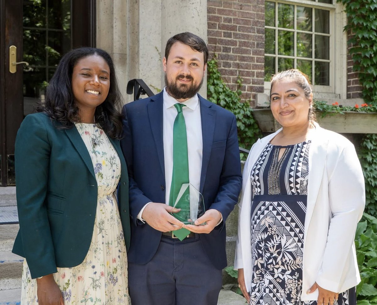 OISEUofT tweet media