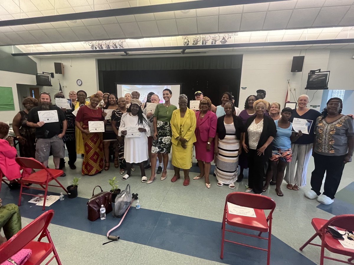 Update from Pastor Duncan/Faith &amp; Community-based Advisory Council - 50 participants graduated from the <a href="/UFHealth/">UF Health</a> Food Is Medicine program with several Family Medicine faculty and Pre-med students providing support.