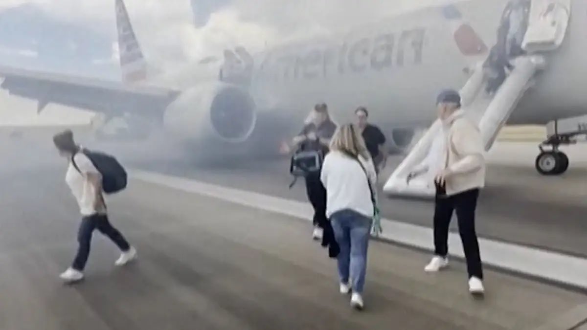 Pete Muntean (@petemuntean) on Twitter photo NEW - After American Airlines fire and evacuation in Denver, <a href="/SecDuffy/">Secretary Sean Duffy</a> blasts passengers. “Grabbing your bag could cost someone their life.” <a href="/FAA_Bryan/">Bryan Bedford</a> says “we will be doing some education” to remind fliers to follow crew instructions. NEW - After American Airlines fire and evacuation in Denver, <a href="/SecDuffy/">Secretary Sean Duffy</a> blasts passengers. “Grabbing your bag could cost someone their life.” <a href="/FAA_Bryan/">Bryan Bedford</a> says “we will be doing some education” to remind fliers to follow crew instructions.