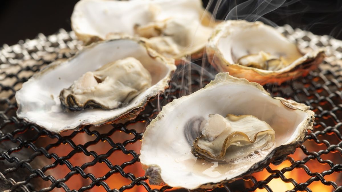 Don’t ruin your vacation with a Vibrio infection. Eat oysters and other shellfish fully cooked to avoid food poisoning.

cdc.gov/vibrio/prevent…