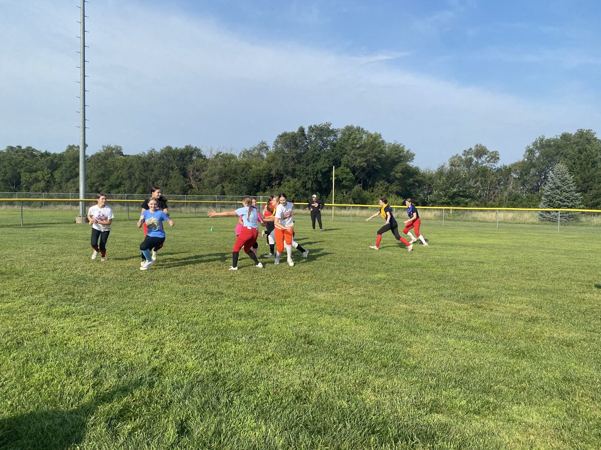Conditioning week kicked off for the Slammers yesterday! Mixing in some fun games while working hard 💪 This group had been nothing but good vibes!  ##HPCSTORM #CrossCounty1 #OsceolaBulldogs