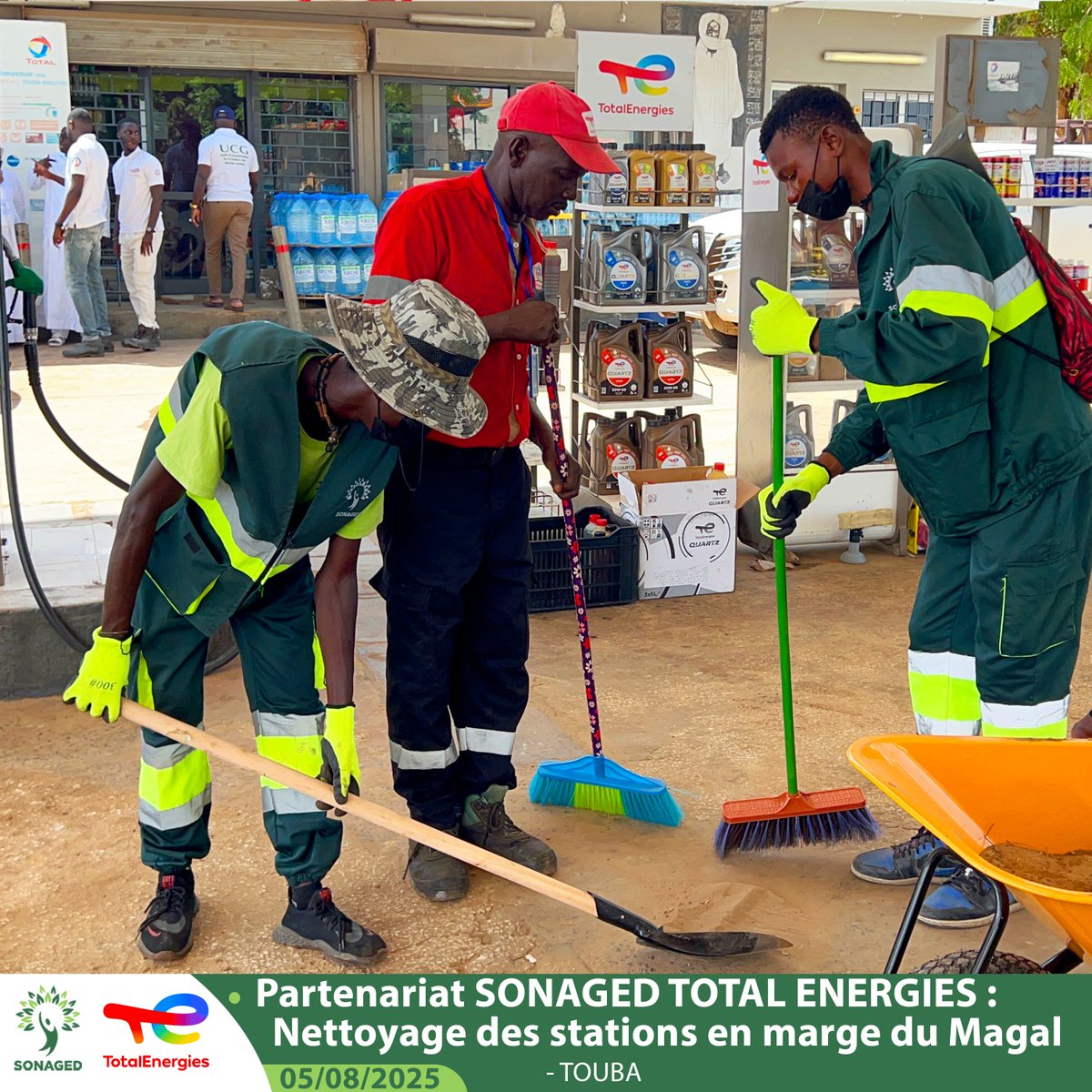 sonagedsa's tweet image. 📍Touba – #GrandMagal2025 

Dans le cadre d’un partenariat avec @TotalEnergies Sénégal, la SONAGED S.A a mené des opérations de nettoyage dans les stations-service de la ville sainte, accompagnées d’actions de sensibilisation à l’attention des clients. 

#SONAGED #TotalEnergies