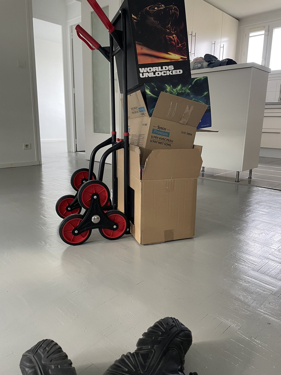 Fouiny babe propriétaire 😎