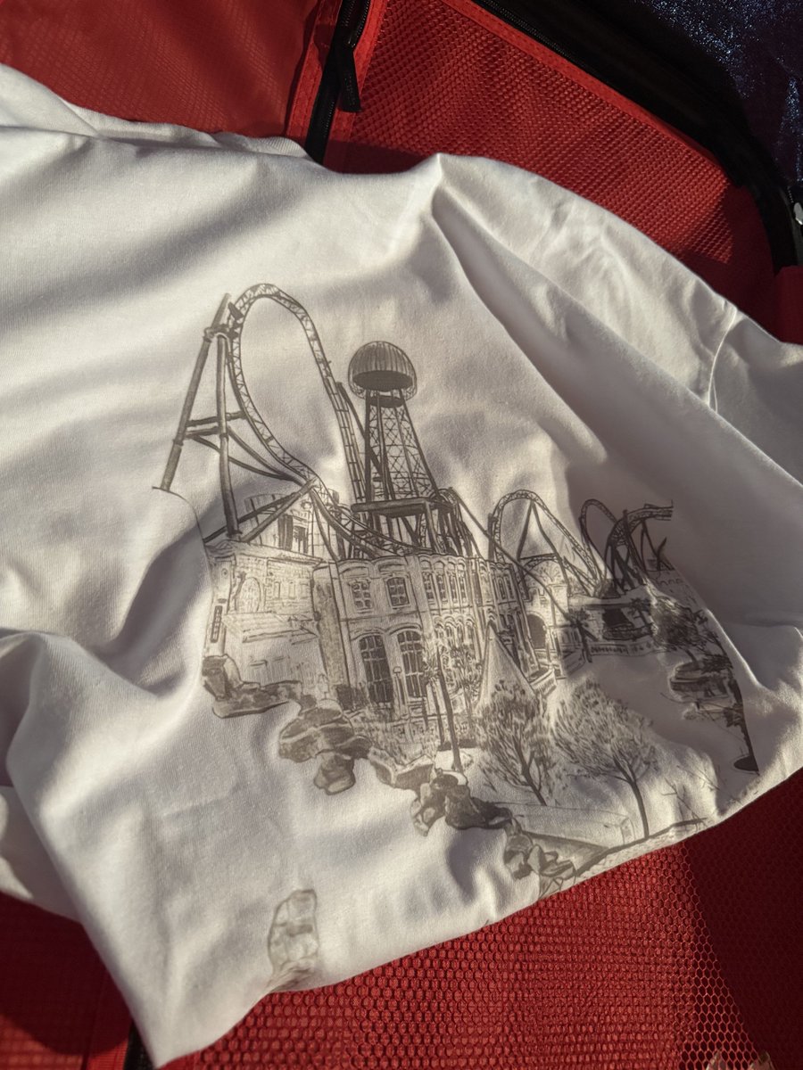 Préparatif des valises et ma chérie m’a fait une surprise, elle a imprimé mon dessin de Voltron sur un t shirt 😍

Merci <a href="/CNegapi/">🌸 𝓖𝓪𝓹𝓲 🌸</a> 😘😍