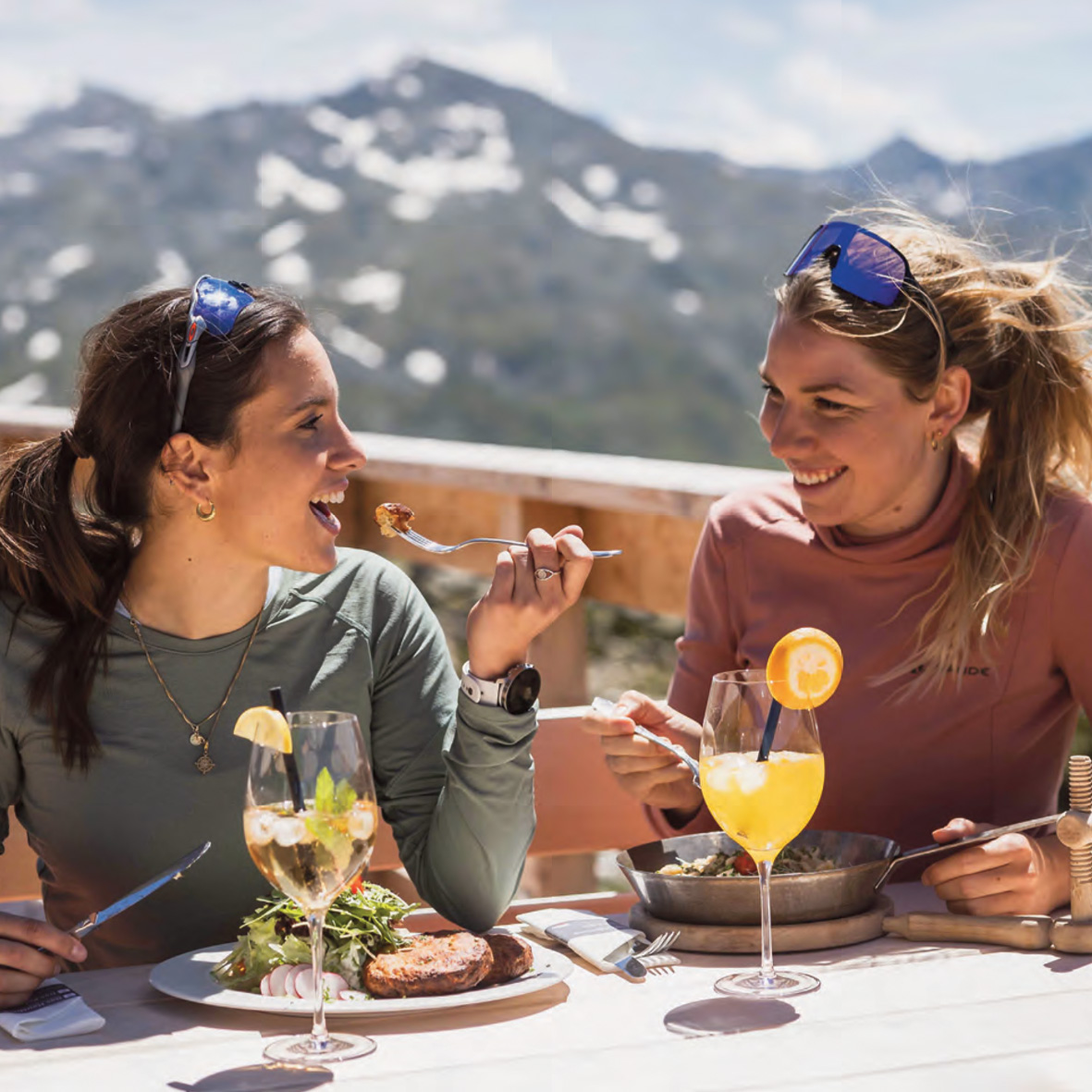With the weather not looking so good our there today, our thoughts turn to #travel…Introducing #Innsbruck –  Alpine views and hearty cuisine make for a match made in heaven for visitors to #Innsbruck known as ‘The Capital of the Alps.’p126 tinyurl.com/3akhw5s3
#summer
#luxury