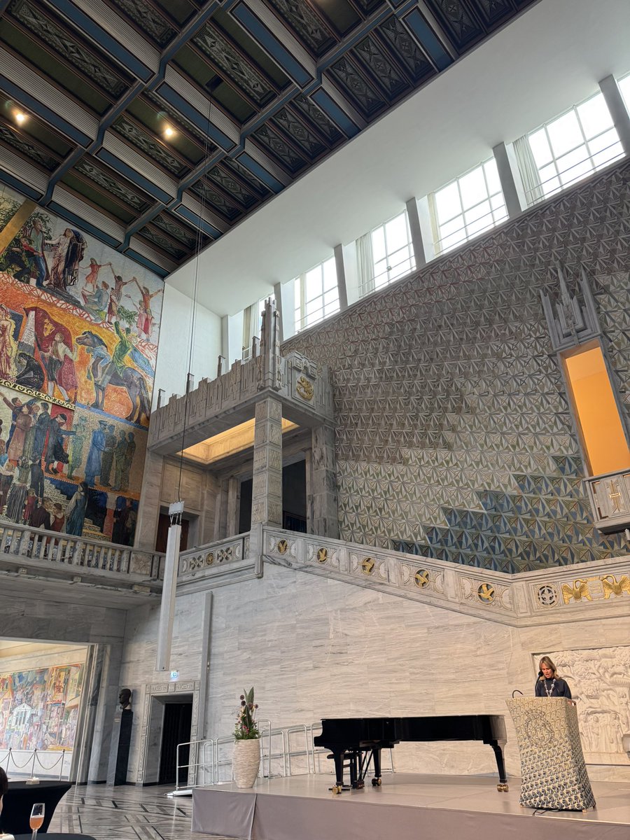 Robert K. Elder tweet media