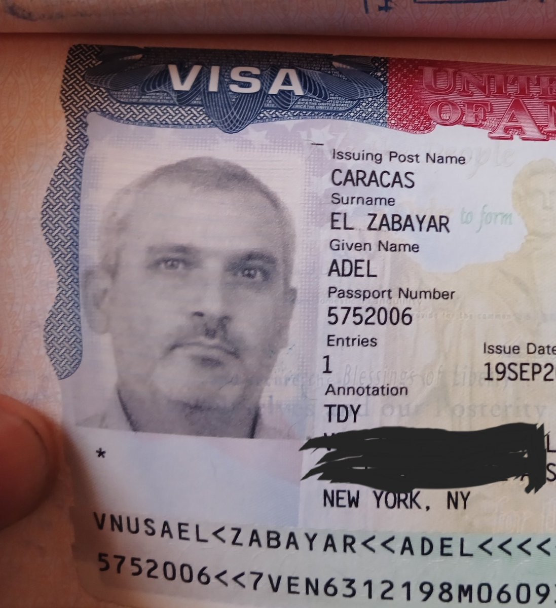 No hace falta. Deja el estrés y la ociosidad y ponte a hacer algo.