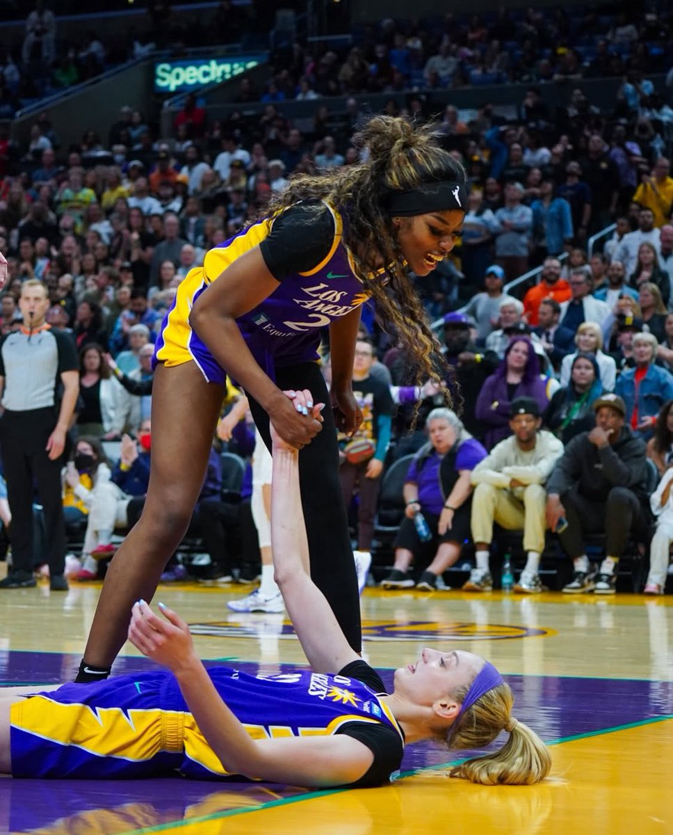 ✨IT’S GAME DAY! 

Rickea Jackson &amp; the LA Sparks 
vs Indiana Fever

📆TONIGHT
⏰10PM ET
📺<a href="/CBSSportsNet/">CBS Sports Network</a> 

📸: <a href="/diandraann/">Dia Miller</a>