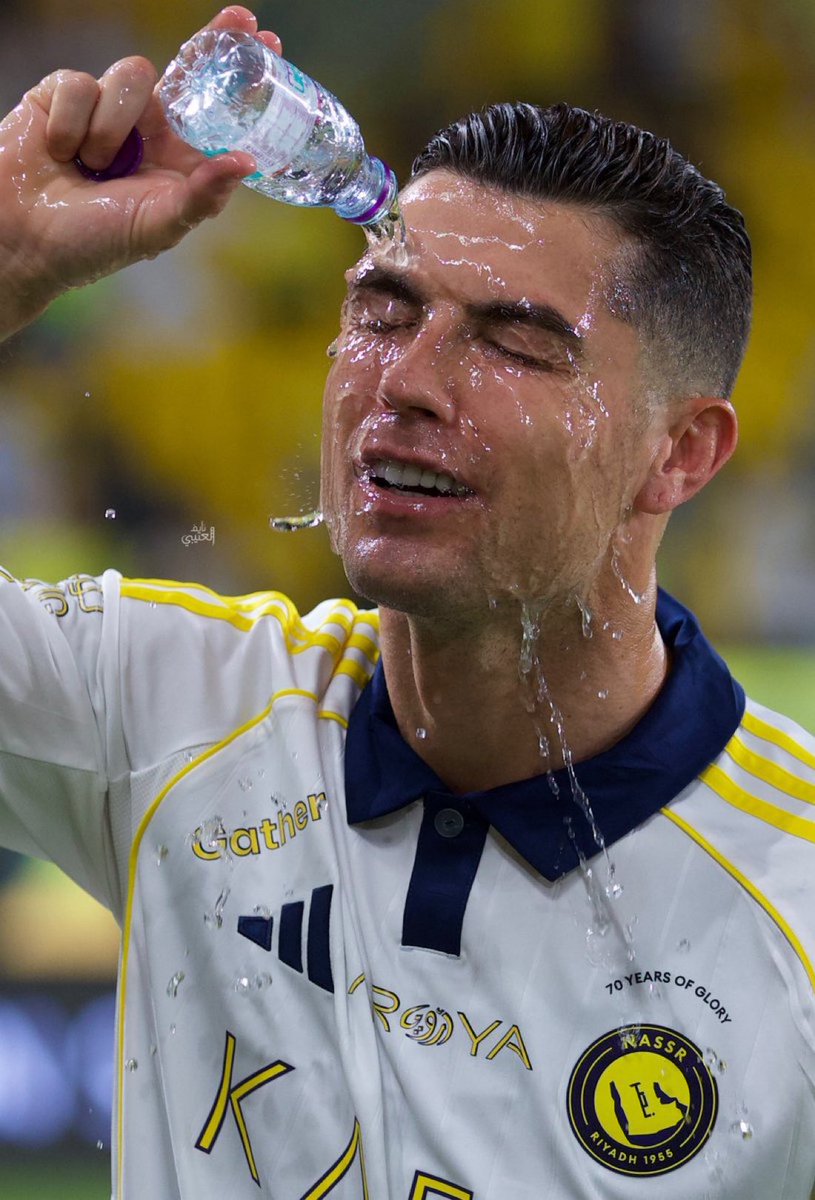 ليتك تفهم ولاتشارك مع الفريق بالسوبر تسويق لهم فقط ولا استفدنا منهم شي