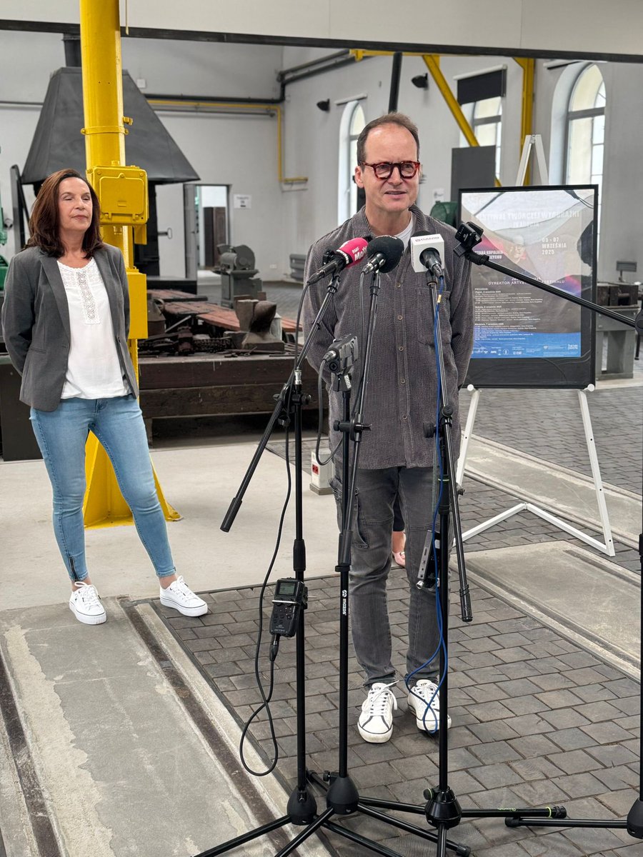 WałbrzychMojeMiasto (@walbrzychmm) on Twitter photo 🎉 IV Festiwal Twórczej Wyobraźni już 5–7 września!
Spotkania, koncerty, podcasty i sztuka – nie tylko w Starej Kopalni, ale też w BWA i Bibliotece pod Atlantami.
<a href="/RomanSzelemej/">Roman Szełemej</a> 🎉 IV Festiwal Twórczej Wyobraźni już 5–7 września!
Spotkania, koncerty, podcasty i sztuka – nie tylko w Starej Kopalni, ale też w BWA i Bibliotece pod Atlantami.
<a href="/RomanSzelemej/">Roman Szełemej</a>