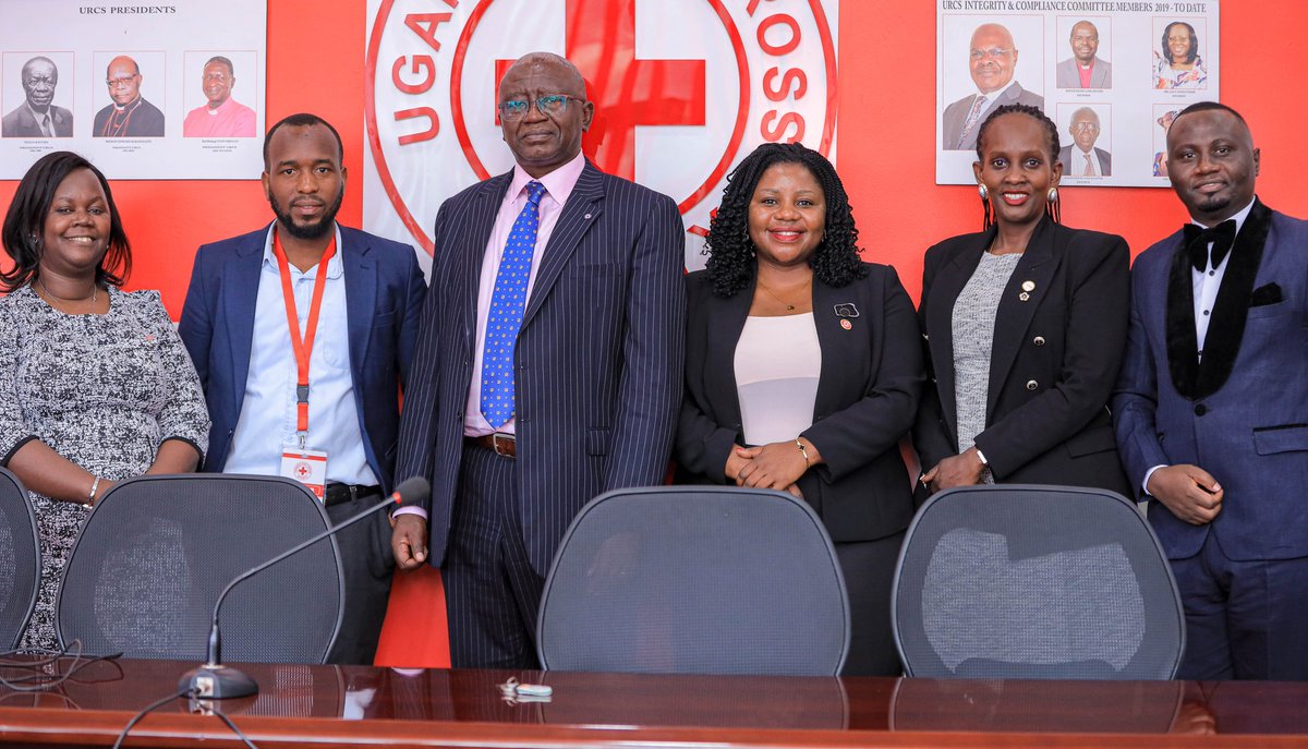 Team photo moment - after the membership discussion today involving the Uganda Red Cross Society Secretary General <a href="/robert_kwesiga/">Robert Kwesiga</a> (Middle), Director Communications <a href="/inakasiita1/">Irene Nakasiita (MCIPR)</a> and representatives of membership profesional bodies <a href="/PRAU_Uganda/">PRAU-Uganda</a> <a href="/UMS_Marketer/">Uganda Marketers Society</a>, and our partner