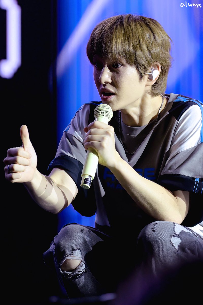 always___1214's tweet photo. 250803 ONEW THE LIVE: PERCENT %

온유선생

#온유 #ONEW #オンユ  #이진기 
#SHINee #샤이니 #PERCENT #ONEW_PERCENT
#퍼센트 #온유_퍼센트 #온유퍼센트 https://t.co/ph2lalkoNB