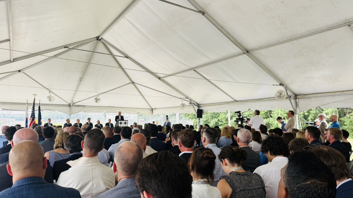 JamesComer's tweet image. Joined @SenMcConnell @RandPaul &amp;amp; @AndyBeshearKY in Paducah to break ground on the new General Matter plant at the @ENERGY site. West KY will be the leader in nuclear ☢️ energy in America 🇺🇸. #AmericaFirst #KY1