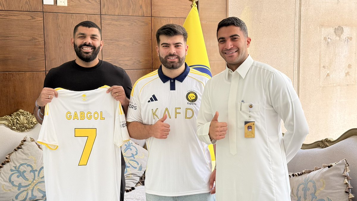 Wasn’t by playing soccer, but I made anyway! Thanks to my family! Hail to the king! Less go <a href="/jafonsogv/">Jafonso</a>
