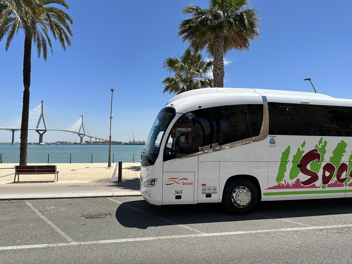 No… no estamos de vacaciones. 😎 Pero hay sitios en los que se vive mejor que de vacaciones 😜 En #Socibus llevamos 33 años uniendo #Madrid con #Cádiz y algo sabemos. 
•
↪️socibusventas.es/es/index.php

#SocibusTeLleva #Bus #Autocar #Autobús #TheBusOnTime #OnTime