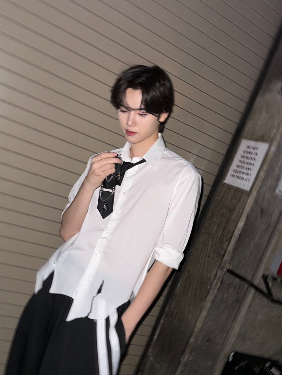 JungHyebin_'s tweet photo. AKHIRNYA MELIHAT PAK SUAMI UPDATE FOTO TERBARU DI INSTAGRAM😖🩷🩷🩷 GANTENG BANGET YAALLAH, MAU NANGIS AJA RASANYA SAKING GANTENG DAN ADUHAIII NYA SUAMI😭🔥BISA BANGET YA UPLOAD NYA MALAM-MALAM BIAR AKU GULING-GULINGAN DI KASUR... MAS BISA NGGAK GANTENG NYA TUH DI KONTROL!!!😘😘 https://t.co/bYOt9ufulP