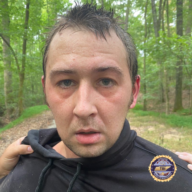 🚨UPDATE: Dangerous ANIMAL Austin Drummond wanted for MURDERING 4 people and abandoning 7 month old INFANT has been CAPTURED.  👏🏽

📍Tennessee