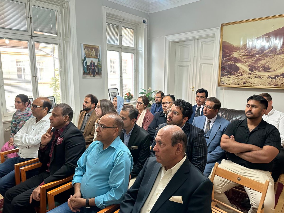 Pakistan Embassy Sweden (@pakinsweden) on Twitter photo Msgs by the leadership were read out . Chairman <a href="/Kashmir_Council/">Kashmir Council Sweden</a> Ch. Zafar Iqbal spoke at the event.
Amb <a href="/BilalHayee/">Bilal Hayee</a>, highlighted the excesses committed by the occupying 🇮🇳 forces in IIOJK & reiterated 🇵🇰`s moral, dip & pol support to the Kashmir cause. Msgs by the leadership were read out . Chairman <a href="/Kashmir_Council/">Kashmir Council Sweden</a> Ch. Zafar Iqbal spoke at the event.
Amb <a href="/BilalHayee/">Bilal Hayee</a>, highlighted the excesses committed by the occupying 🇮🇳 forces in IIOJK & reiterated 🇵🇰`s moral, dip & pol support to the Kashmir cause.
