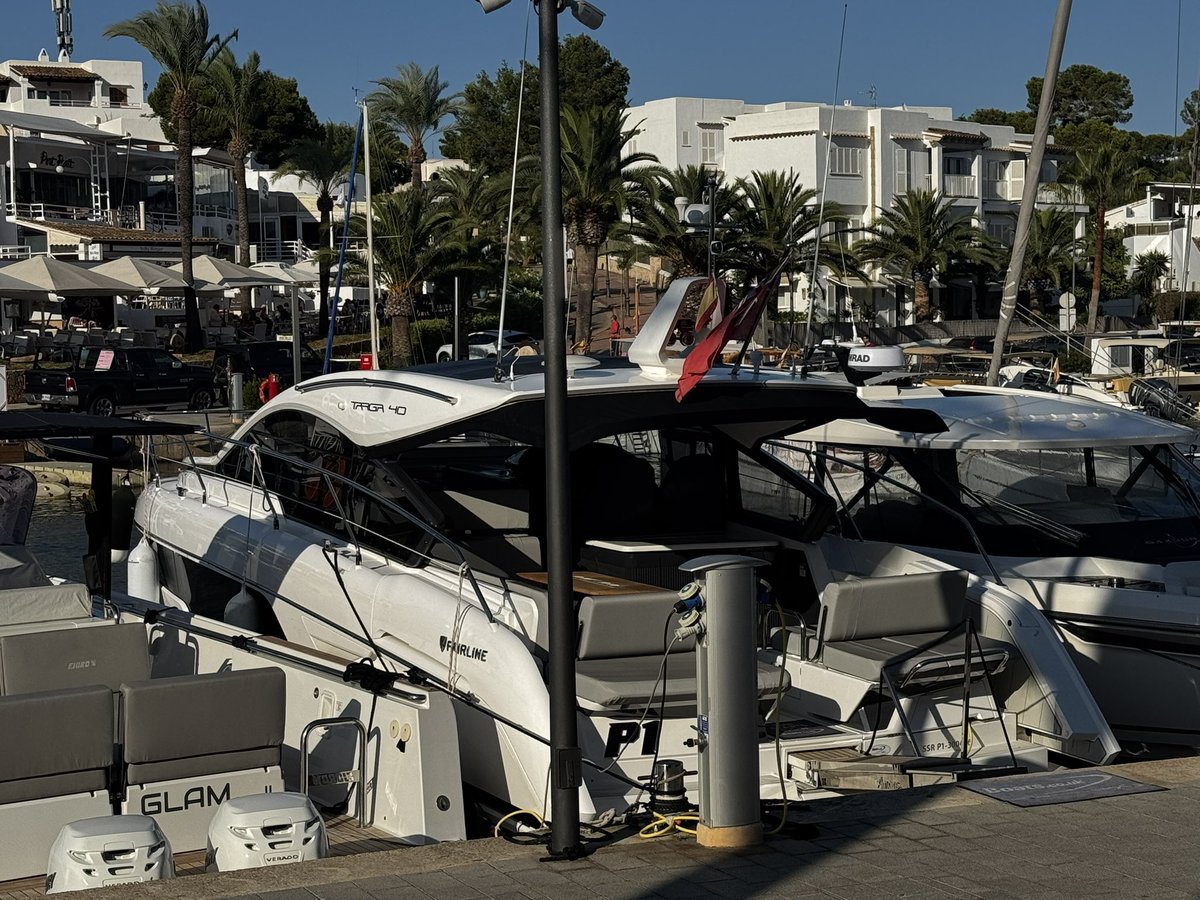 A customers New Fairline Targa 40 in its natural habitat - Calador, Mallorca. We have one boat left for this year. Interested ? Sales@boats.co.uk 😎