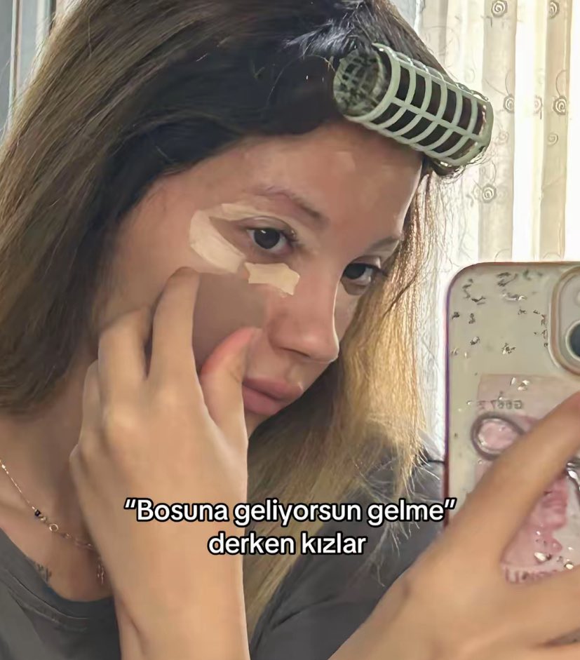 Alya (@alyareckles) on Twitter photo 