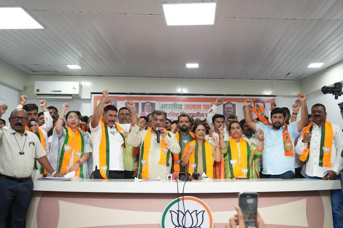 Mahendra patil (modi ka parivar ) tweet media