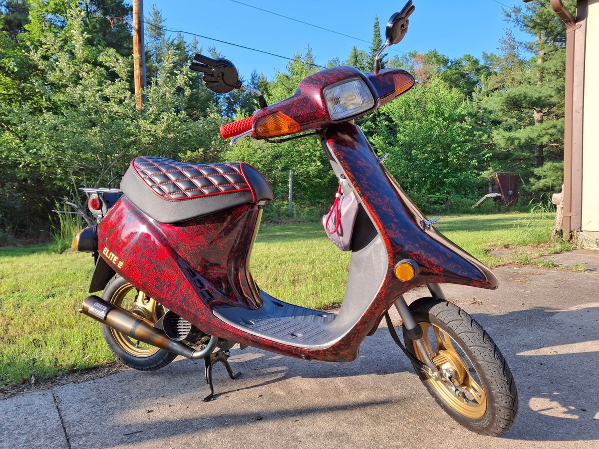 I always fall for Eric's impossibly good looking builds - like this Honda Elite......😍😍🔥

cheekyseats.net/collections/ho…
#cheekyseats #hondaeliteseatcover #hondaeliteSB #hondaeliteE #madeintheUSA #hondaelite