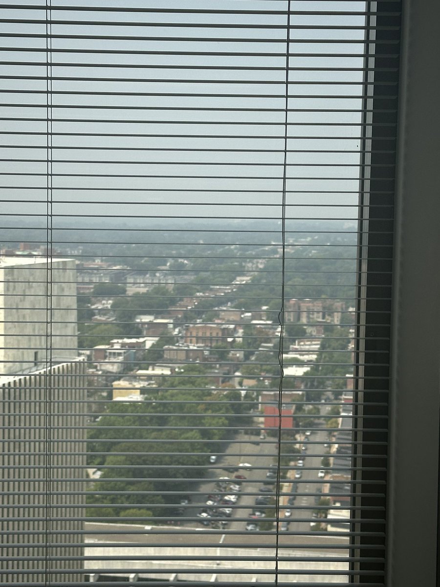 jcat531's tweet photo. #Canadianwildfires #AlbanyNY #CorningTower #EmpireStatePlaza #TacoTuesday https://t.co/xDHO2J7znd