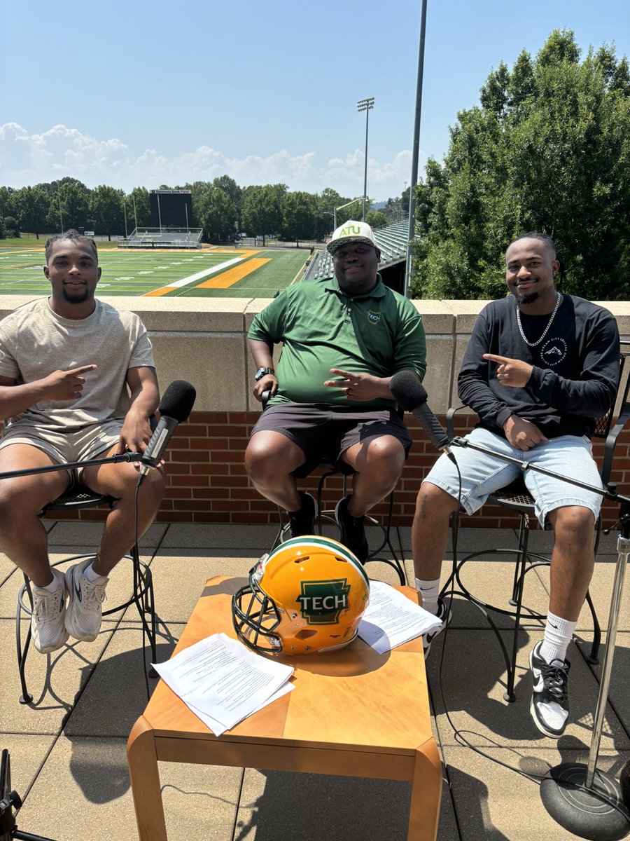 J2_D2Podcast (@j2_d2podcast) on Twitter photo Great time interviewing <a href="/ATUFootball/">Arkansas Tech Football</a> Head Coach Roy Thompson Jr <a href="/RoyThompsonFB/">CoachThompson</a>
Arkansas Tech π
#FightOn #GoToWork
Go subscribe and be on the lookout for great content!
β¬οΈβ¬οΈβ¬οΈ
youtube.com/@j2_d2podcast?β¦ Great time interviewing <a href="/ATUFootball/">Arkansas Tech Football</a> Head Coach Roy Thompson Jr <a href="/RoyThompsonFB/">CoachThompson</a>
Arkansas Tech π
#FightOn #GoToWork
Go subscribe and be on the lookout for great content!
β¬οΈβ¬οΈβ¬οΈ
youtube.com/@j2_d2podcast?β¦