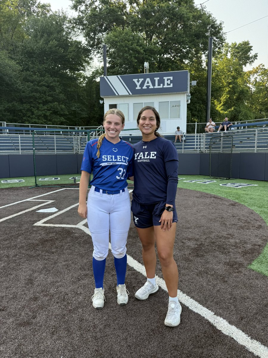 lauren_overbey3's tweet image. I had a great time at @YaleSoftball camp on Sunday. Thank you coaches for the great insight on your program and the campus tour. I appreciate all of the feedback and loved the scrimmage at the end! Go Bulldogs! @CoachLauraRicc @Coach_Debrosse @lange115 @SFP18UA @selectFP08