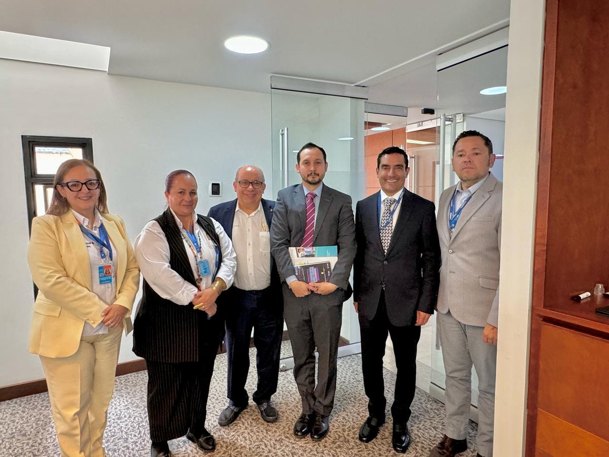 Jaime Leal Afanador (@jaimeleal_) on Twitter photo Con el ministro de Tecnologías de la Información y las Comunicaciones, Dr. Julián Molina Gómez, su asesor y vicerrectores y directivos de la <a href="/UniversidadUNAD/">Universidad UNAD</a>, avanzamos en los proyectos de conectividad para todos <a href="/JulianRMolinaG/">Julián Molina Gómez</a> Con el ministro de Tecnologías de la Información y las Comunicaciones, Dr. Julián Molina Gómez, su asesor y vicerrectores y directivos de la <a href="/UniversidadUNAD/">Universidad UNAD</a>, avanzamos en los proyectos de conectividad para todos <a href="/JulianRMolinaG/">Julián Molina Gómez</a>