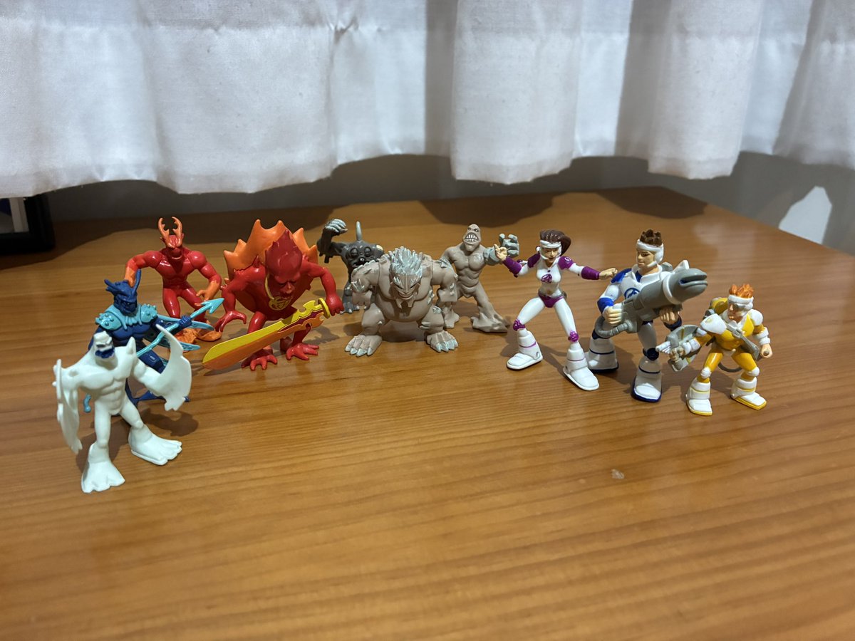 Que dieran estas cosas cuando comprabas actimel….
Vivimos las mejor época para ser niños y no lo sabíamos