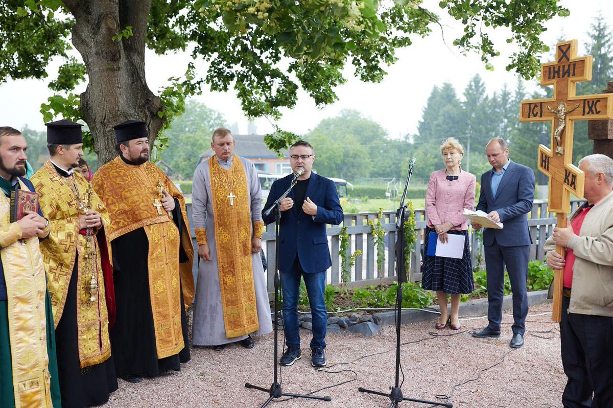 🔰Овруч – північний форпост нашого Полісся 

Постійна допомога ЗСУ, модернізація навчальних закладів, житло для ВПО. Громада активно співпрацює з Естонією. Саме тут стартувала відбудова країни за іноземні кошти. Попереду — форум із відновлення Житомирщини

facebook.com/share/p/19TqDx…