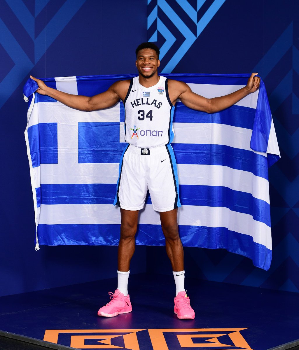 The Greek Freak 🇬🇷

#EuroBasket x #MakeYourMark

📷 via @hellenicbf