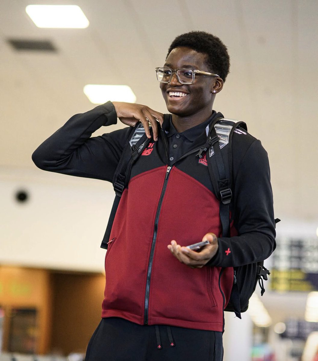 Kurzer Reminder: Axel Tape wird am Sonntag erst volljährig.😲

#B04