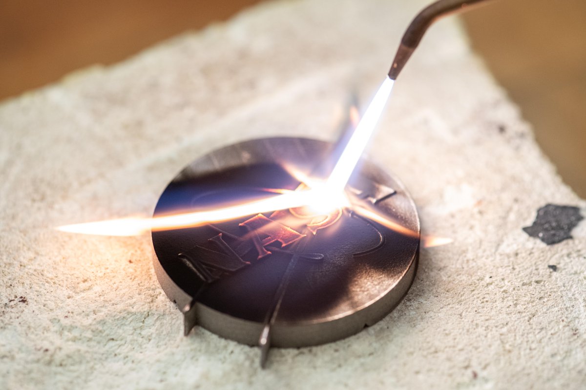 NASAglenn's tweet image. NASA Glenn’s GRX-810 alloy has been selected as @NASA&apos;s Commercial Invention of the Year! 👏

This 3D-printable alloy can withstand extreme conditions and temperatures and be used inside aircraft and rocket engines.