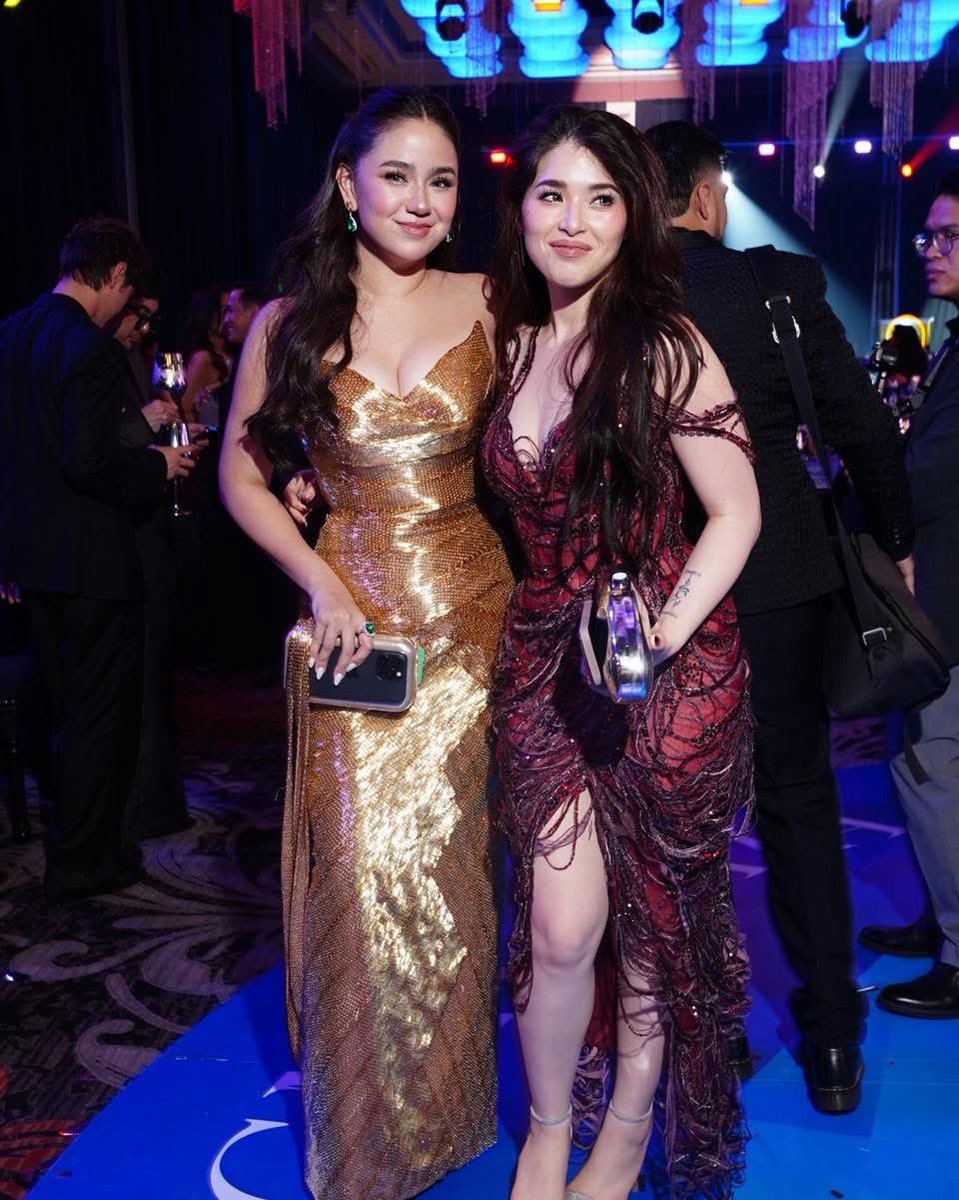 onlyforknp's tweet image. With her mommy ky ✨

#KyliePadilla #MikeeQuintos