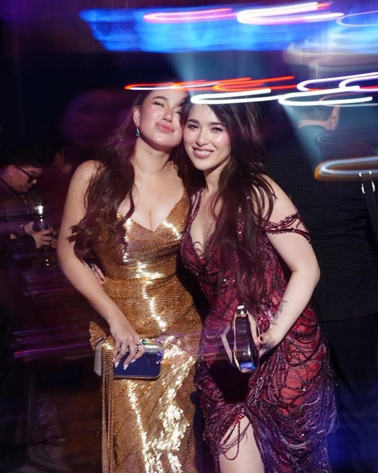 onlyforknp's tweet image. With her mommy ky ✨

#KyliePadilla #MikeeQuintos