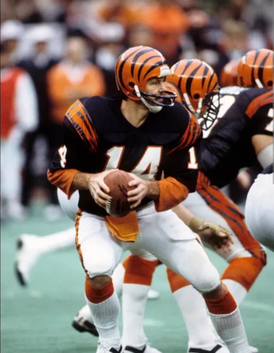 kniteowl1263's tweet photo. @SeamusDnn @Super70sSports Ken Anderson https://t.co/oUAPnjDMai